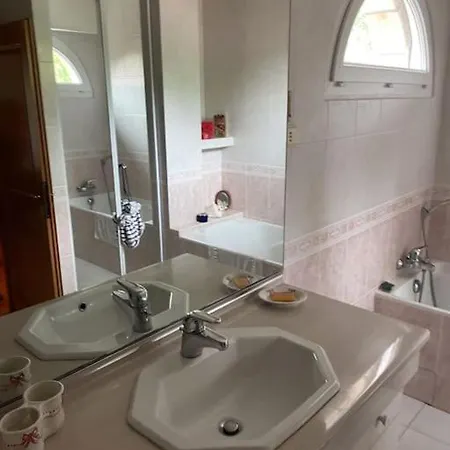 Villa Belle Basque Avec Piscine Et Jardin De 3000m2 *