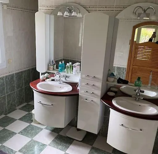 Villa Belle Basque Avec Piscine Et Jardin De 3000m2 San Juan de Luz