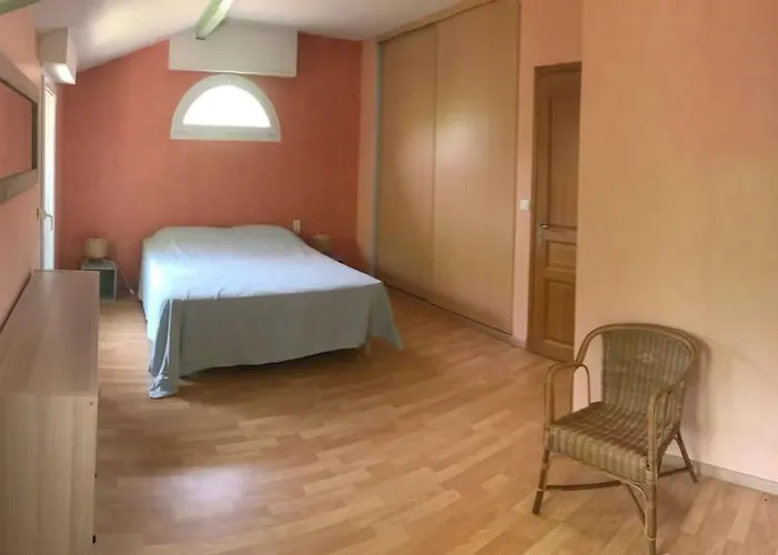 Belle Basque Avec Piscine Et Jardin De 3000m2 * San Juan de Luz